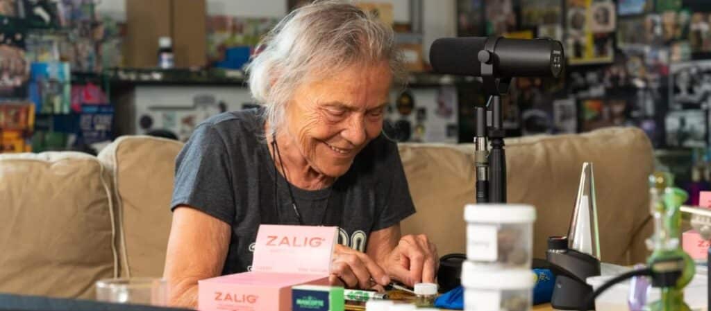 Mila Jansen - Ice-o-Lator Mila Jansen - Ice-o-Lator